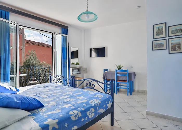 Myrto Apartments